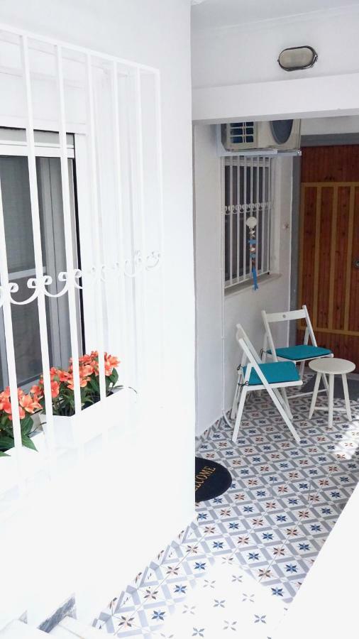 Cycladic Style Apt In Athens Lägenhet Exteriör bild